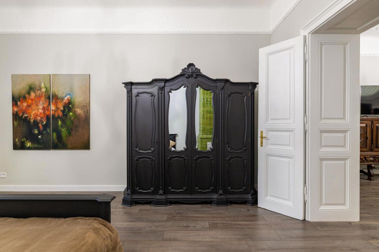 3 Room Apartments , Rohatyntsyv Street Lviv Eksteriør bilde